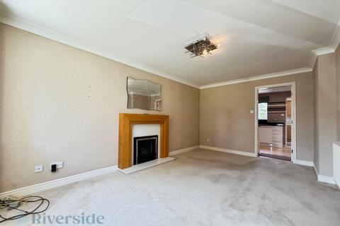 3 bedroom end of terrace house for sale, St. Marys Close, Brough HU15