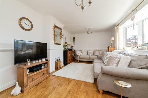 3 bedroom semi-detached house for sale, Raleigh Crescent, Stevenage