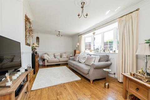 3 bedroom semi-detached house for sale, Raleigh Crescent, Stevenage