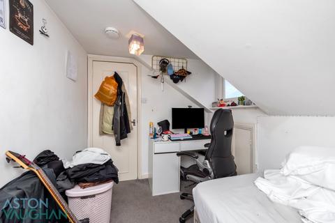 Apartment to rent, 26 Clifton Hill, East Sussex BN1