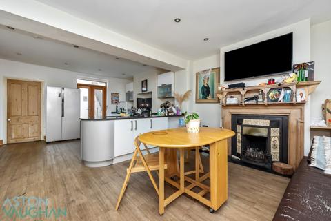 Apartment to rent, 26 Clifton Hill, East Sussex BN1