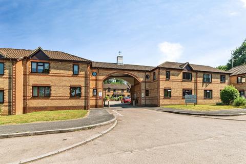 2 bedroom retirement property for sale, Gershwin Court, Basingstoke
