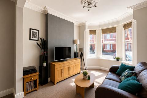 3 bedroom semi-detached house for sale, Southport, Merseyside PR8