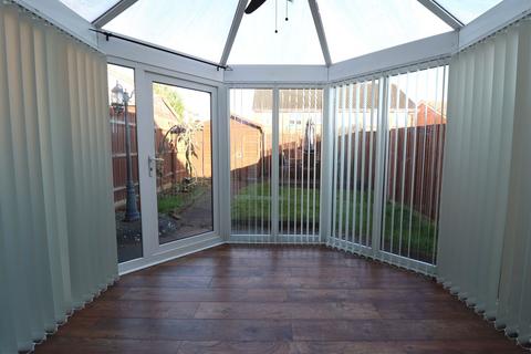 3 bedroom terraced house to rent, Great Ashby Way, Stevenage SG1