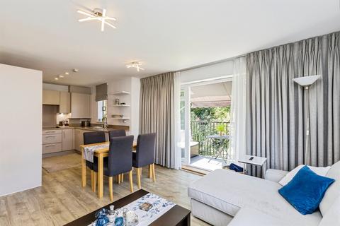 2 bedroom flat for sale, Renfields, HAYWARDS HEATH