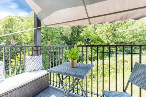 2 bedroom flat for sale, Renfields, HAYWARDS HEATH
