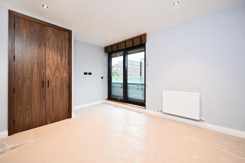 1 bedroom flat to rent, Balham High Road, Balham, London, SW12