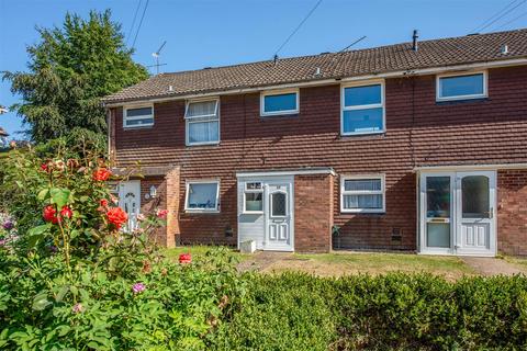 3 bedroom terraced house for sale, Arthur Close, Farnham