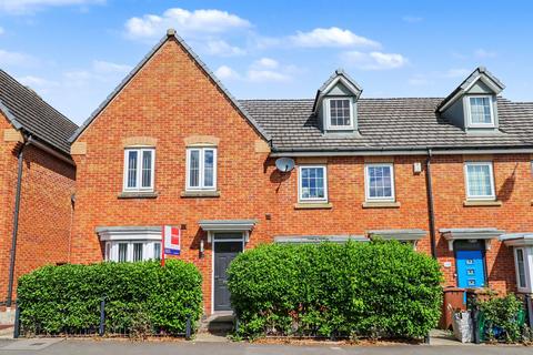 3 bedroom terraced house to rent, Park Road South, Newton-Le-Willows, WA12