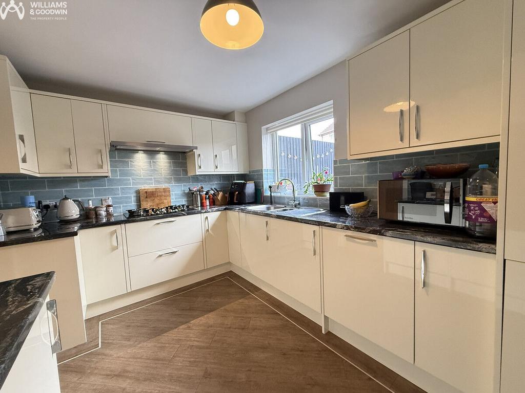 Bro Ednyfed, Llangefni, Anglesey, LL77 - View 3