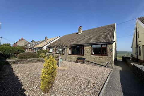 3 bedroom semi-detached bungalow for sale, Huddersfield Road, Skelmanthorpe, Huddersfield, HD8 9AS