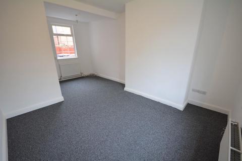 2 bedroom terraced house to rent, Dixon Street, Bishop Auckland