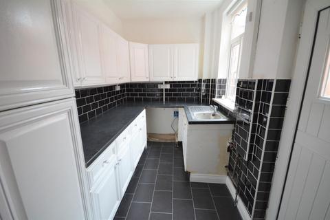 2 bedroom terraced house to rent, Dixon Street, Bishop Auckland