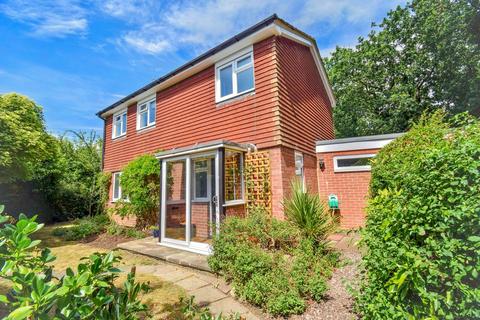Coombe Avenue, Sevenoaks, TN14