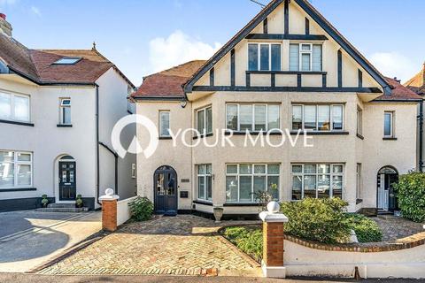 5 bedroom semi-detached house for sale, First Avenue, Kent ME7