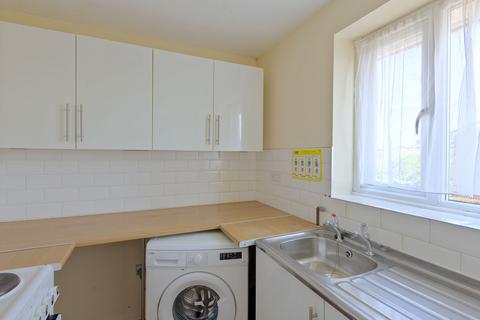 1 bedroom apartment for sale, Luther King Close, London, E17
