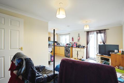 2 bedroom flat for sale, Springfields, Bugle, St. Austell, Cornwall, PL26