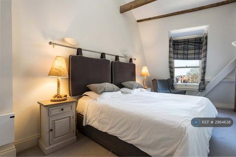 2 bedroom flat to rent, Hunter House, York, YO1