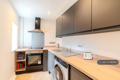 1 bedroom in a house share to rent, Stallard Street, Trowbridge, BA14