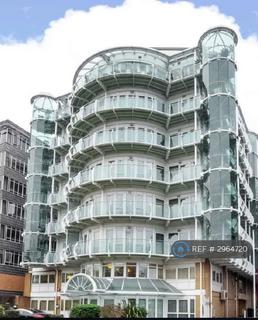 2 bedroom flat to rent, Comer House, Barnet, EN5