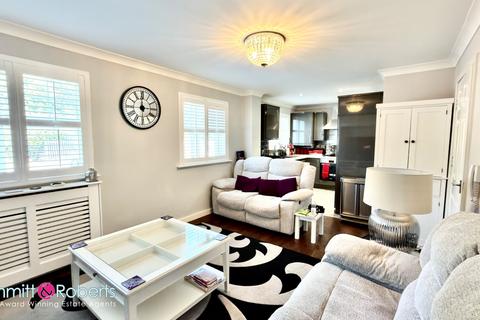 2 bedroom ground floor flat for sale, Ellesmere Close, Houghton le Spring, Tyne and Wear, DH4 5NJ