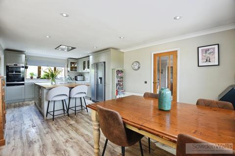 4 bedroom detached bungalow for sale, Essendine Road, Uffington, Stamford