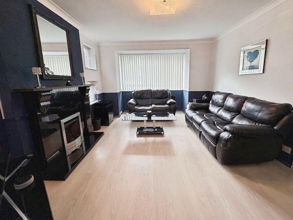 House in North Tyneside, North East - View 2