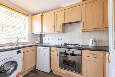 2 bedroom semi-detached house for sale, Parsons Road, Langley