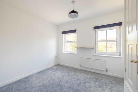 2 bedroom semi-detached house for sale, Parsons Road, Langley