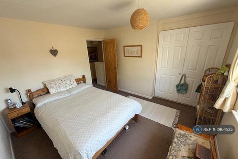 2 bedroom semi-detached house to rent, Stafford Way, Winkleigh, EX19