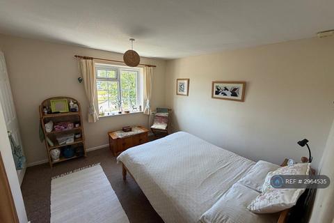 2 bedroom semi-detached house to rent, Stafford Way, Winkleigh, EX19