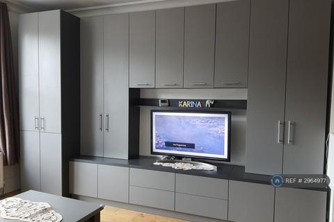 1 bedroom flat to rent, Beaufort Road, Kingston Upon Thames, KT1
