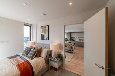 2 bedroom apartment to rent, at Property Sense, Apartment 406, Talbot Road M16
