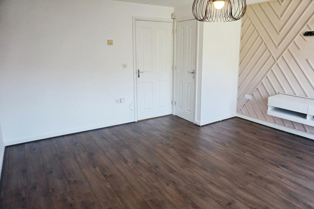 House in Cardiff, St Mellons, Trowbridge - More