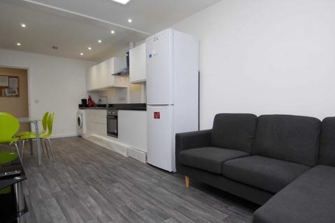 4 bedroom house share to rent, 61A Ebrington Street