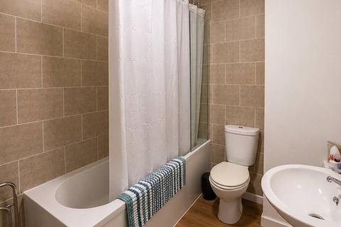 4 bedroom house share to rent, 61A Ebrington Street