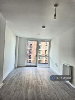 2 bedroom flat to rent, Cranton Avenue, Hayes, Middlesex, UB3