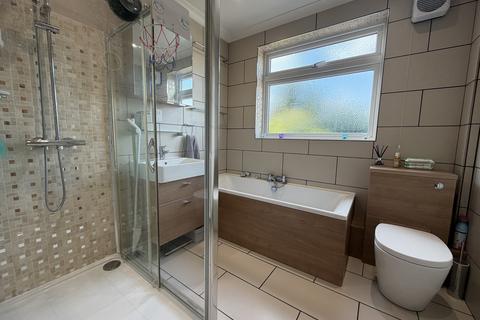 Methuen Road, Belvedere, DA17