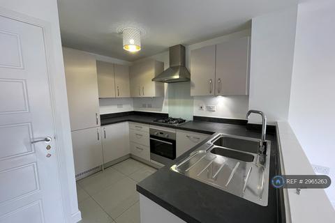 4 bedroom semi-detached house to rent, Countess Way, Brooklands, Milton Keynes, MK10