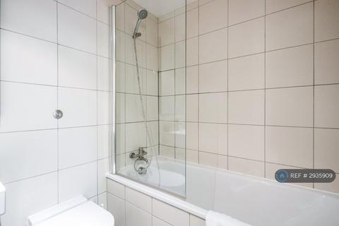1 bedroom flat to rent, Sir John Lyon House, London, EC4V