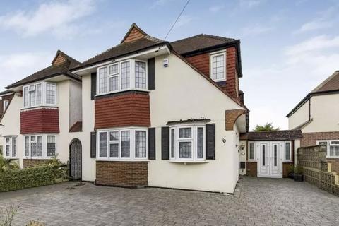 Holmsley Close, New Malden, KT3