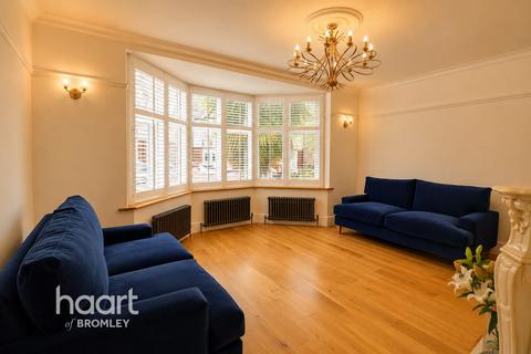 4 bedroom detached house for sale, Bromley BR1