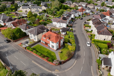 3 bedroom detached house for sale, Carmarthen Road, Llandeilo, SA19