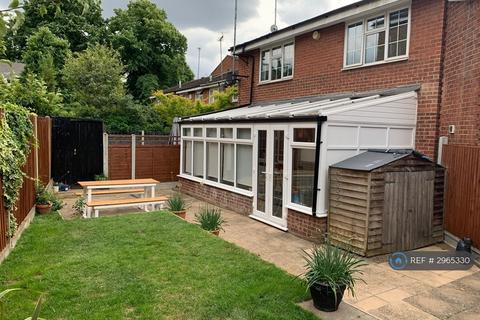 3 bed terraced house for rent in Park Close, London, E9