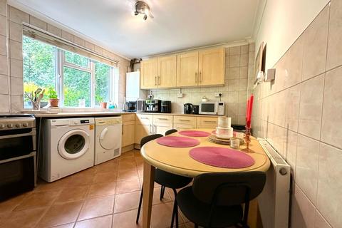 undefined, Avis Square, London E1