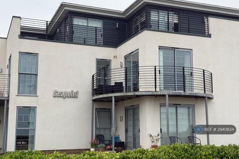 2 bedroom flat to rent, Seapoint, Birchington, CT7