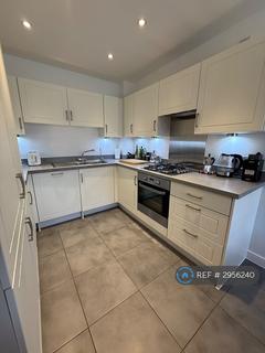 4 bedroom semi-detached house to rent, Queens Avenue, Welwyn Garden City, AL7