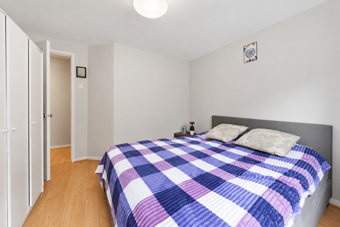 2 bedroom flat for sale, Campbell Gordon Way, NW2