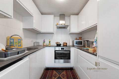 2 bedroom flat for sale, Campbell Gordon Way, NW2