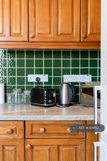 4 bedroom flat to rent, Alva St, Edinburgh, EH2